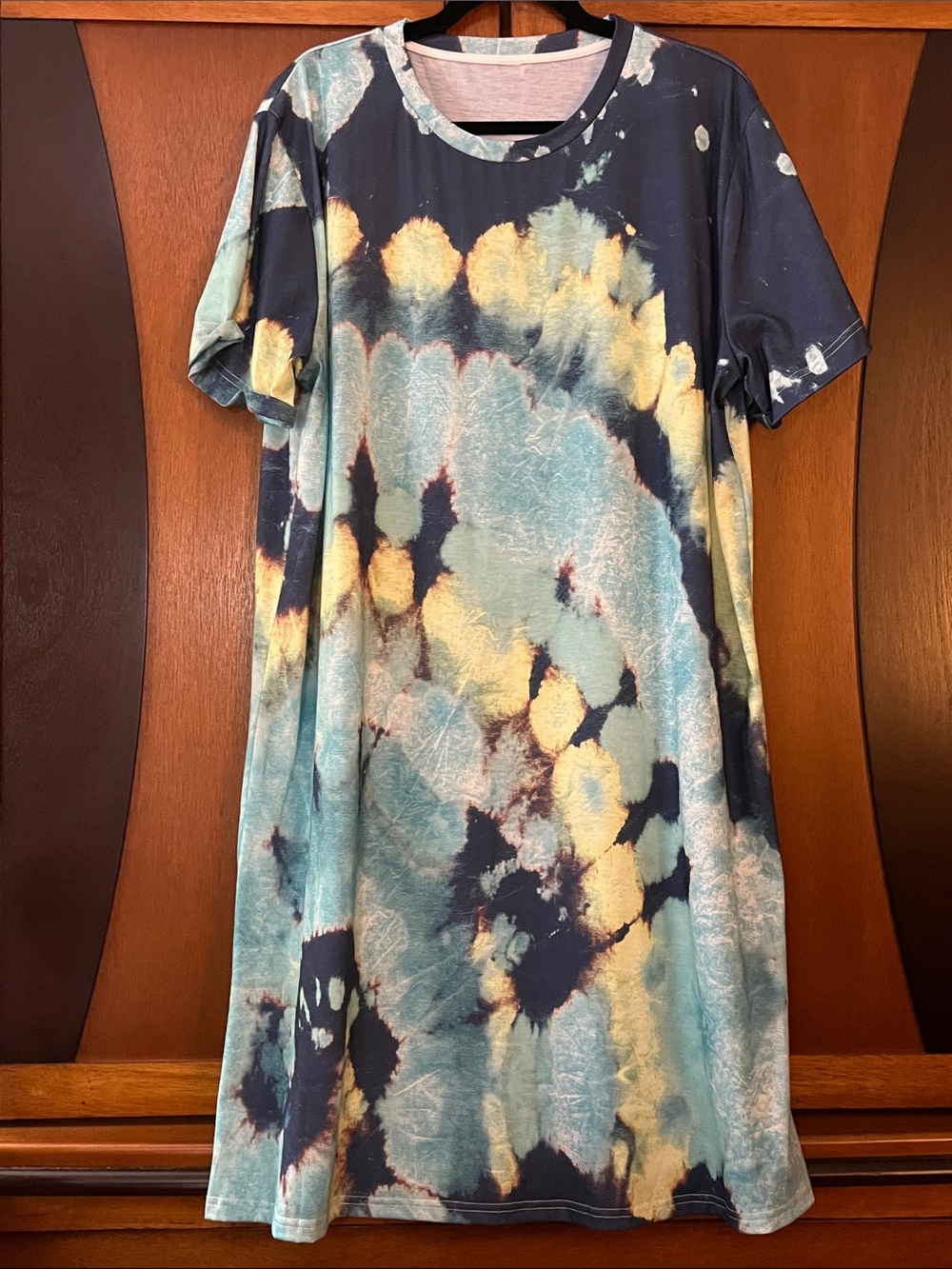 Unbranded & Untagged Casual Tie Dye Scoop Neck Dress in Turquoise-Yellow-Navy